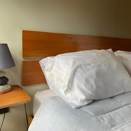 Hostal Los Pioneros Puerto Natales Eksteriør bilde
