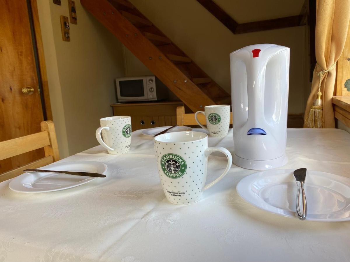 Hostal Los Pioneros Puerto Natales Eksteriør bilde