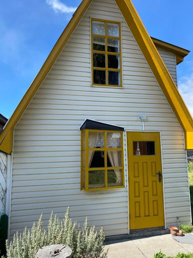 Hostal Los Pioneros Puerto Natales Eksteriør bilde