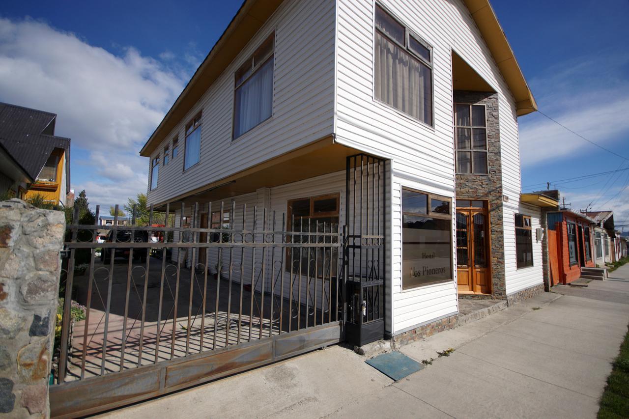 Hostal Los Pioneros Puerto Natales Eksteriør bilde