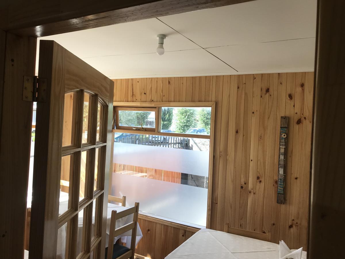 Hostal Los Pioneros Puerto Natales Eksteriør bilde