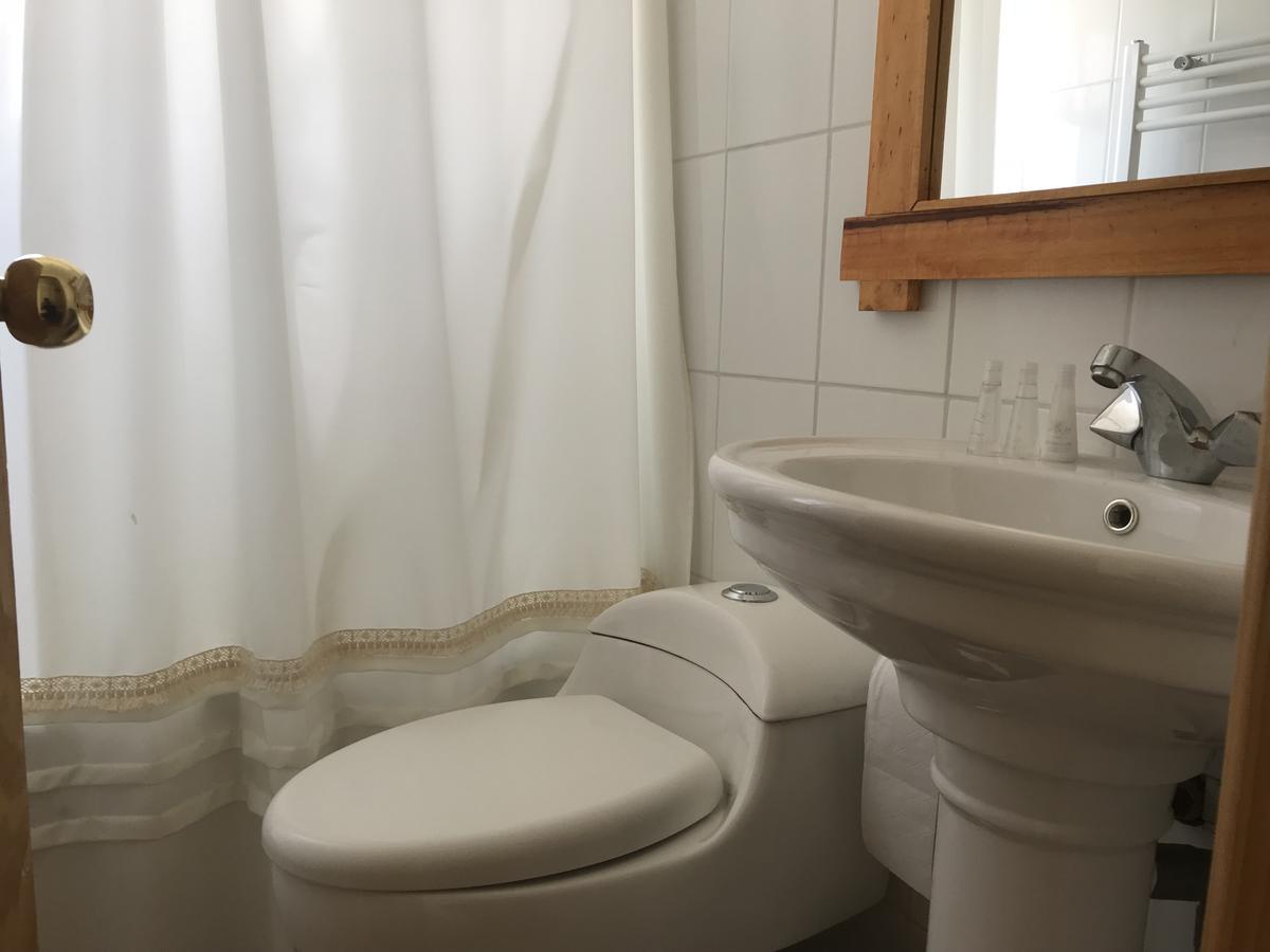 Hostal Los Pioneros Puerto Natales Eksteriør bilde