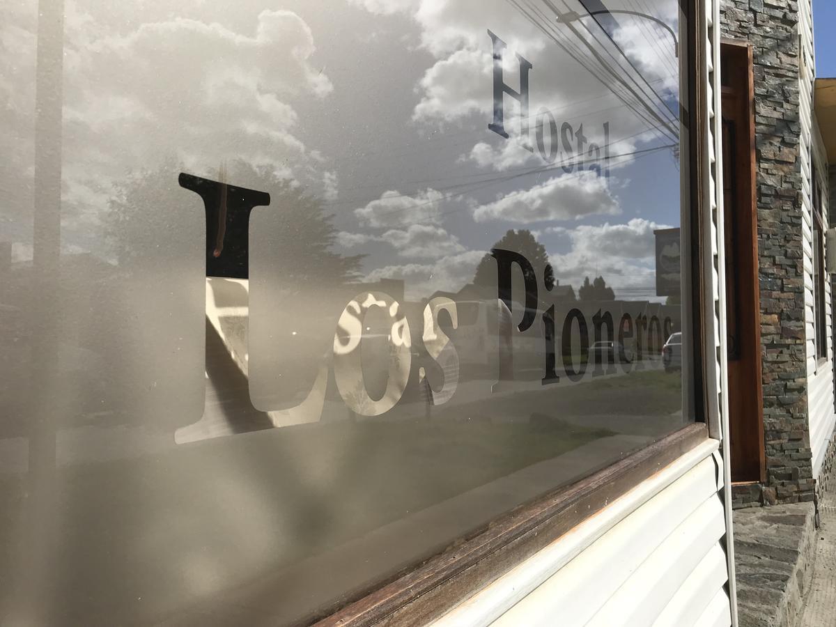 Hostal Los Pioneros Puerto Natales Eksteriør bilde